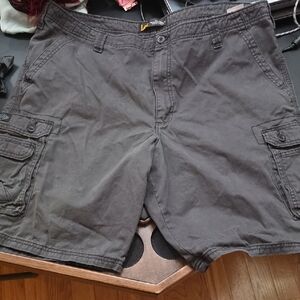 Lee Men’s Cargo Shorts in Charcoal 42 Waist
